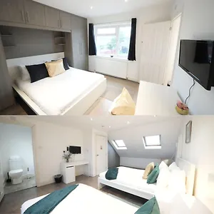 Grand Airport Ensuites Harmondsworth